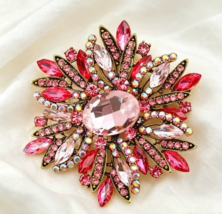 Ladies' Blooming Flower High Fashion Brooch