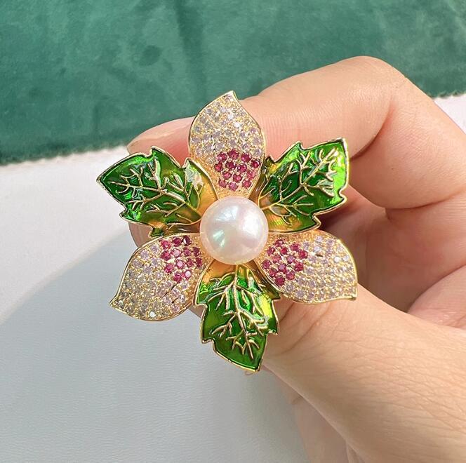 Ladies' Bauhinia Pearl Fashion Brooch