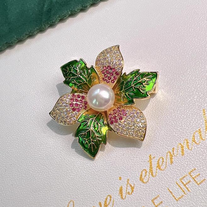 Ladies' Bauhinia Pearl Fashion Brooch