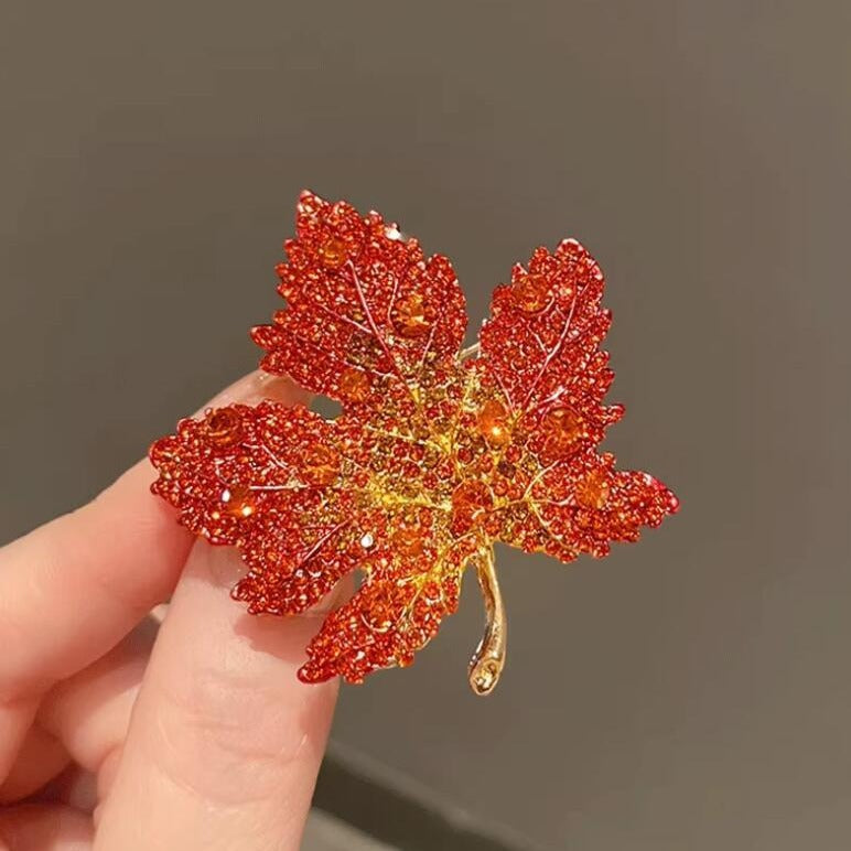 Ladies Maple Leaf Advanced Fashion Brooch