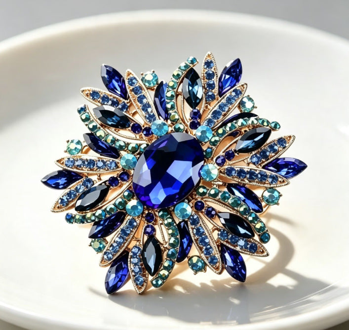 Ladies' Blooming Flower High Fashion Brooch
